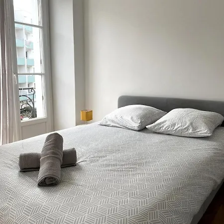 T2 Ile De Nantes Proche Chu Avec Parking