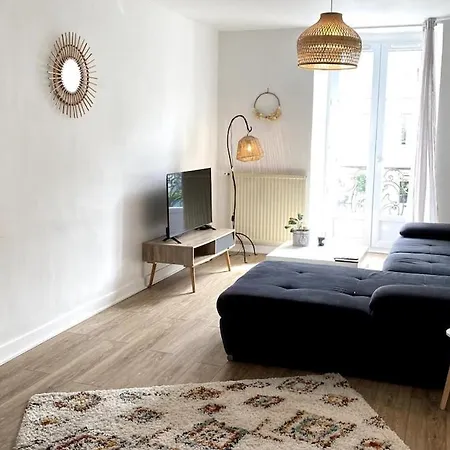 T2 Ile De Nantes Proche Chu Avec Parking *